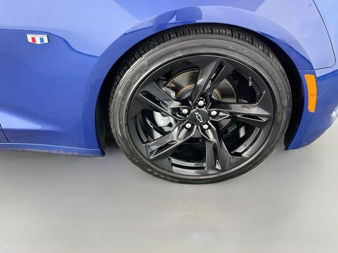 Used 2022 Chevrolet Camaro LT RWD image 34
