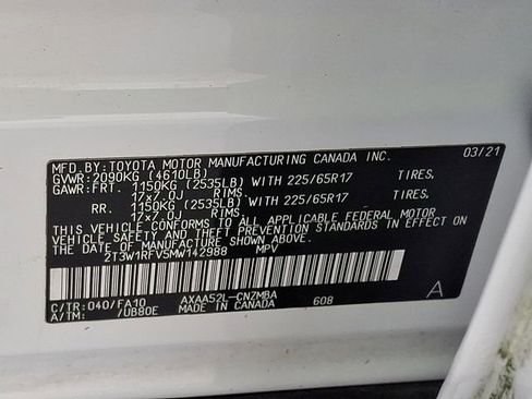 Certified 2021 Toyota RAV4 XLE FWD image 34