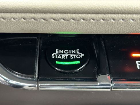 Certified 2022 Lincoln Nautilus FWD w/ Premium Package image 25