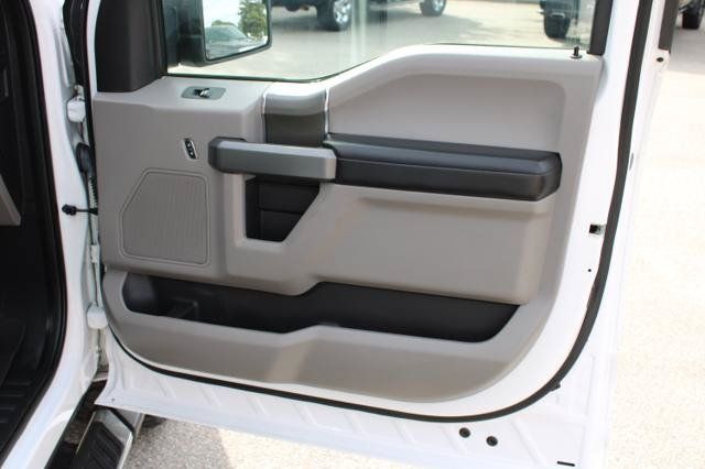 Used 2018 Ford F150 XLT w/ Equipment Group 302A Luxury AWD/4WD image 35