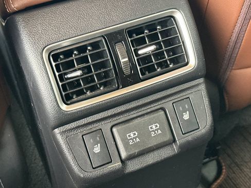 Used 2019 Subaru Outback 3.6R Touring w/ Popular Package #3A image 16