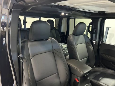 New 2026 Jeep Gladiator Sport image 34