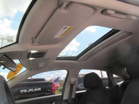 Used 2024 Honda Civic EX image 36