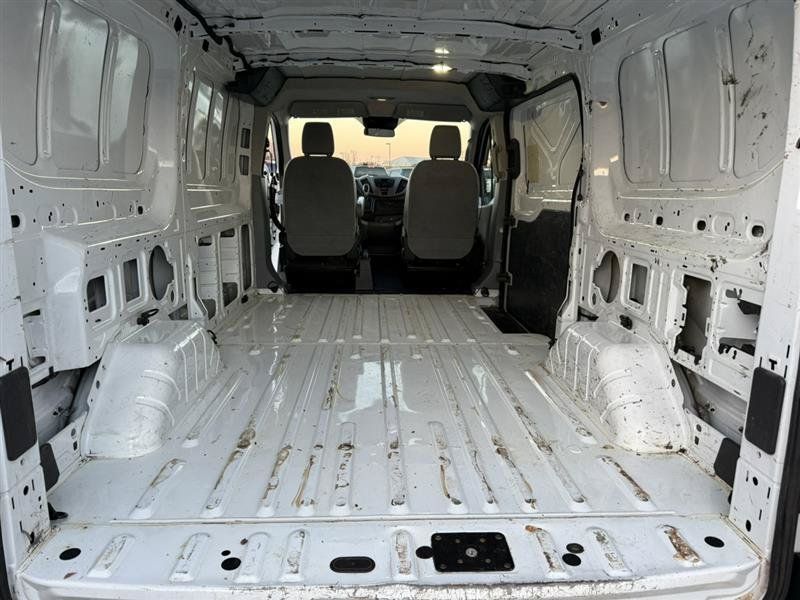 Used 2016 Ford Transit 250 130 Low Roof RWD image 15