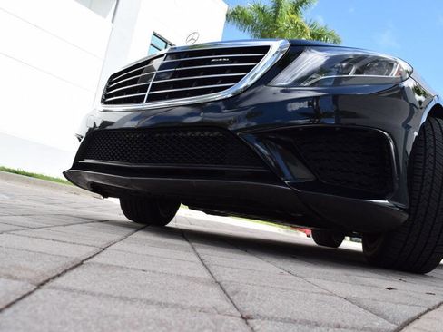 Used 2015 Mercedes-Benz S 63 AMG 4MATIC Sedan image 12