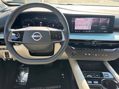 Used 2025 Nissan Murano SL AWD/4WD image 21