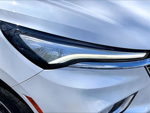 Used 2023 Buick Enclave Essence w/ Experience Buick Package image 33