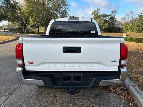 Certified 2023 Toyota Tacoma SR5 image 4