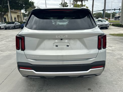 New 2026 Kia Sorento SX FWD image 10