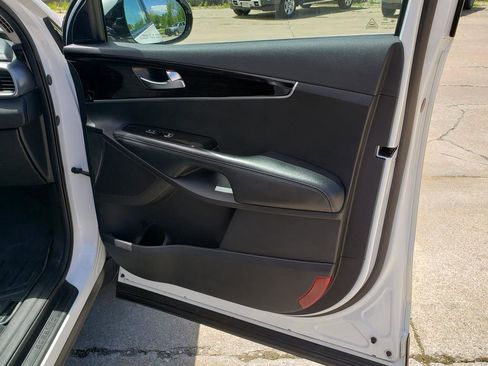 Used 2019 Kia Sorento AWD image 20