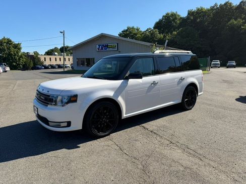 Used 2019 Ford Flex SEL w/ Equipment Group 202A AWD/4WD image 2