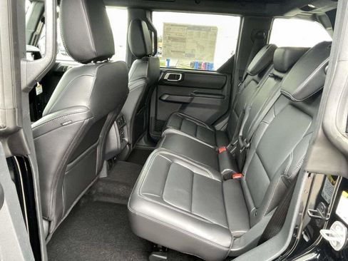 New 2026 Ford Bronco Outer Banks w/ Sasquatch Package AWD/4WD image 18