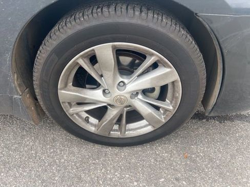 Used 2015 Nissan Altima 2.5 SL w/ Technology Package image 3