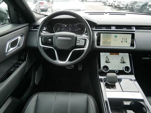 Used 2022 Land Rover Range Rover Velar R-Dynamic S image 13