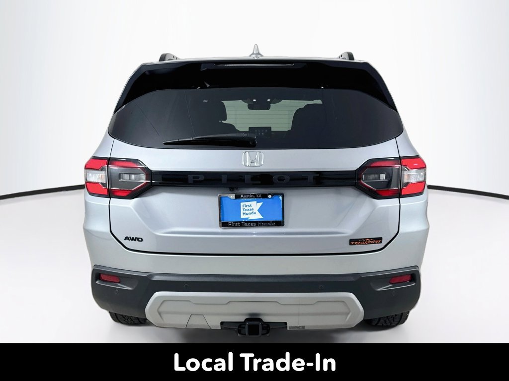 Used 2024 Honda Pilot TrailSport image 7