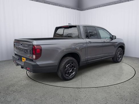 Certified 2025 Honda Ridgeline TrailSport+ image 3
