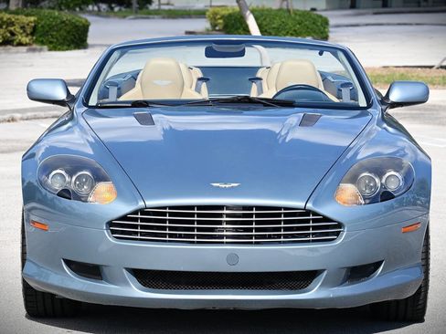 Used 2005 Aston Martin DB9 Volante image 3