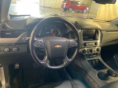 Used 2018 Chevrolet Tahoe LT w/ Luxury Package AWD/4WD image 17