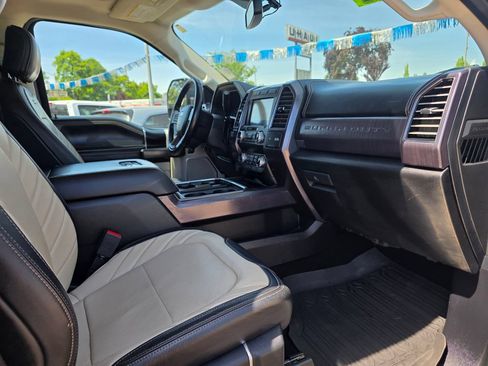 Used 2020 Ford F350 Limited w/ FX4 Off-Road Package AWD/4WD image 26