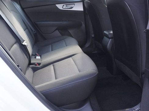 Used 2024 Kia Forte LXS w/ LXS Technology Package FWD image 27