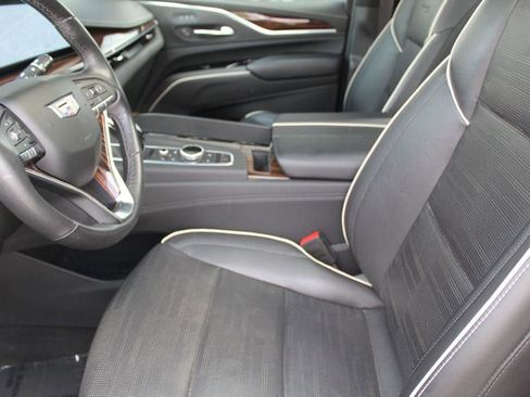 Used 2021 Cadillac Escalade ESV Premium Luxury w/ Driver Assist Tech Package AWD/4WD image 21