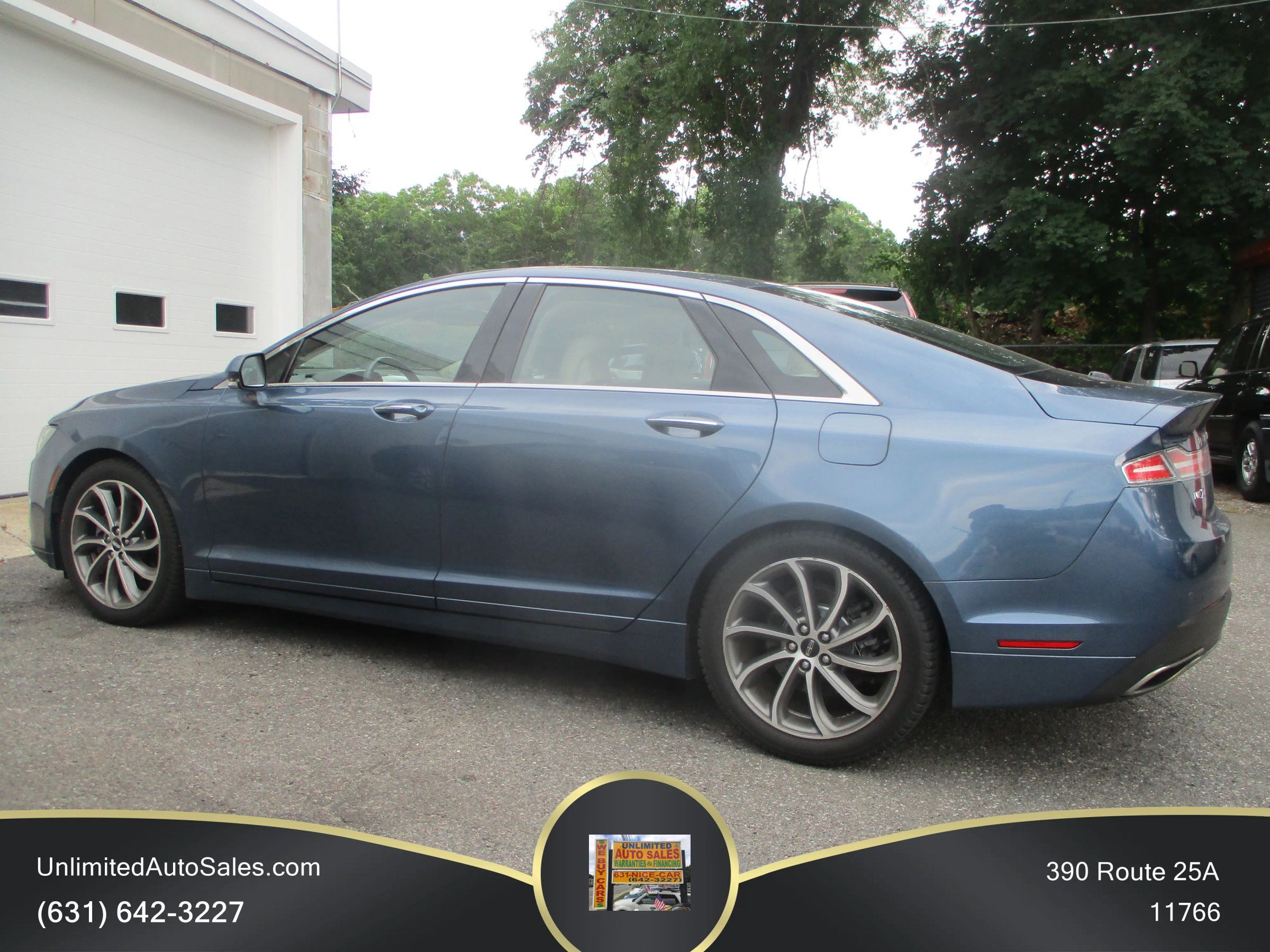 Used 2019 Lincoln MKZ Reserve w/ Reserve Plus Package AWD/4WD image 3