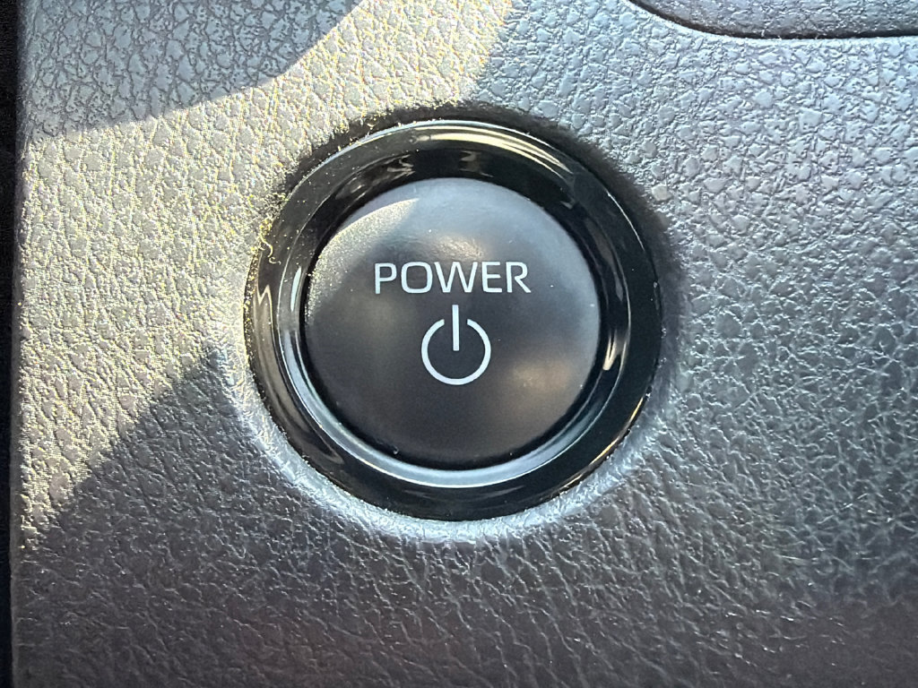 Used 2025 Toyota Camry SE w/ Convenience Package FWD image 35