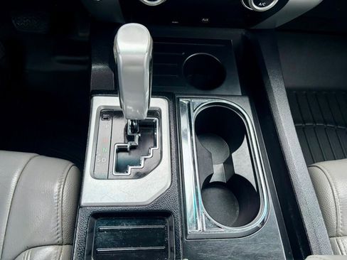 Used 2016 Toyota Tundra Limited image 22