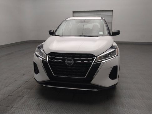 Used 2023 Nissan Kicks S FWD image 15