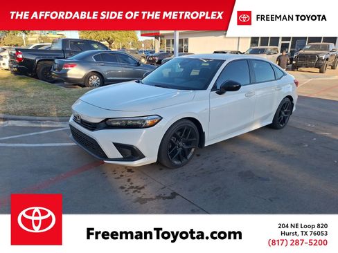 Used 2022 Honda Civic Sport image 1