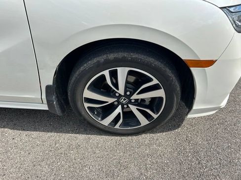 Used 2018 Honda Odyssey Elite image 12