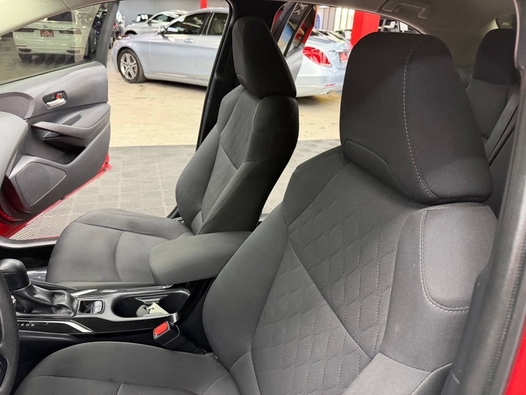 Used 2021 Toyota Corolla LE FWD image 33