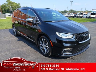 Certified 2024 Chrysler Pacifica Pinnacle w/ Trailer Tow Group