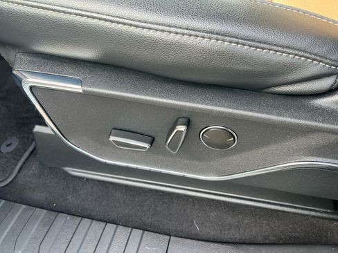 Used 2023 Ford F150 Lariat w/ Equipment Group 502A High image 30