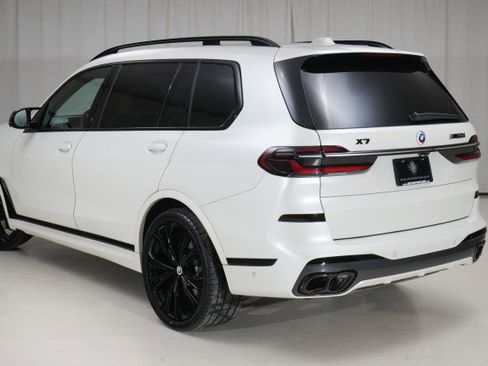 Used 2023 BMW X7 M60i w/ Executive Package image 25