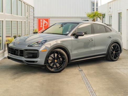Used 2023 Porsche Cayenne Turbo GT AWD/4WD image 2