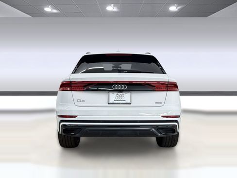 Used 2023 Audi Q8 Premium Plus AWD/4WD image 10