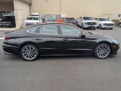Used 2020 Hyundai Sonata Limited FWD image 4