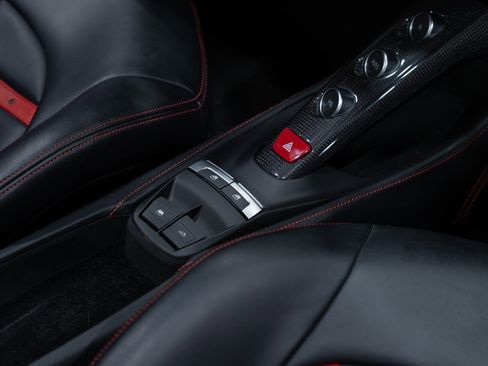 Used 2018 Ferrari 488 Spider image 60