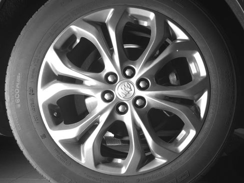 Used 2021 Buick Enclave Avenir w/ Avenir Technology Package FWD image 11
