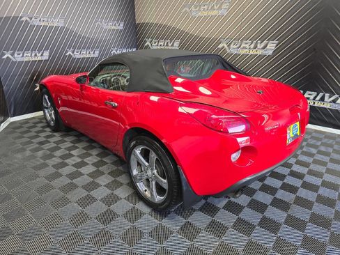 Used 2007 Pontiac Solstice GXP image 10