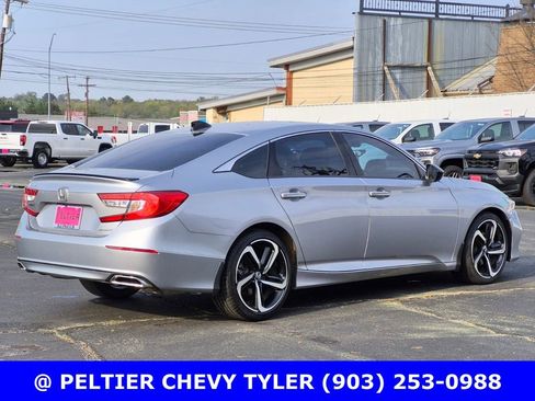 Used 2021 Honda Accord Sport image 6