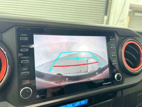 Used 2021 Toyota Tacoma TRD Off-Road image 22