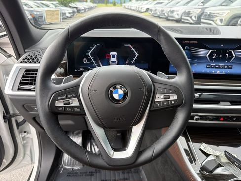 Used 2024 BMW X5 xDrive40i w/ Premium Package AWD/4WD image 24