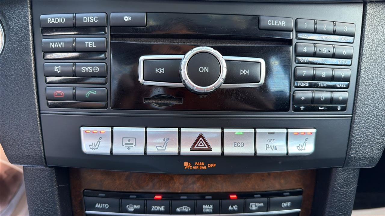 Used 2014 Mercedes-Benz E 350 Sedan image 26