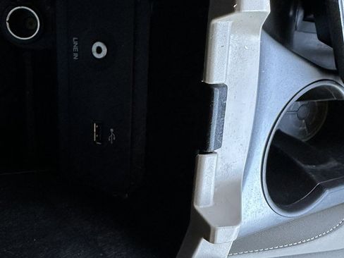 Used 2013 Ford Escape SE image 32