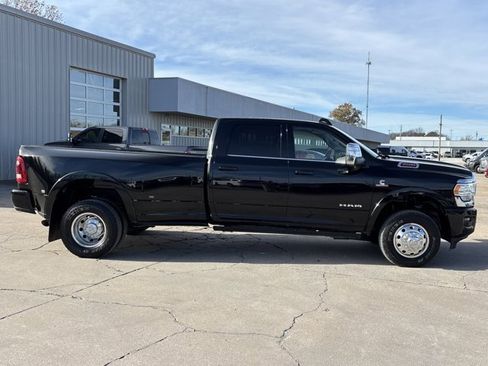 Used 2024 RAM 3500 Limited w/ Safety Group image 2