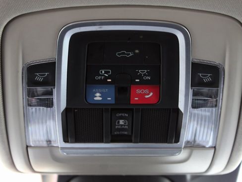 Used 2022 RAM 1500 Laramie image 25