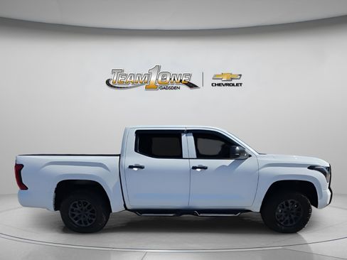 Used 2025 Toyota Tundra SR AWD/4WD image 9