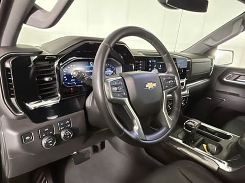 Used 2023 Chevrolet Silverado 1500 LTZ AWD/4WD image 14
